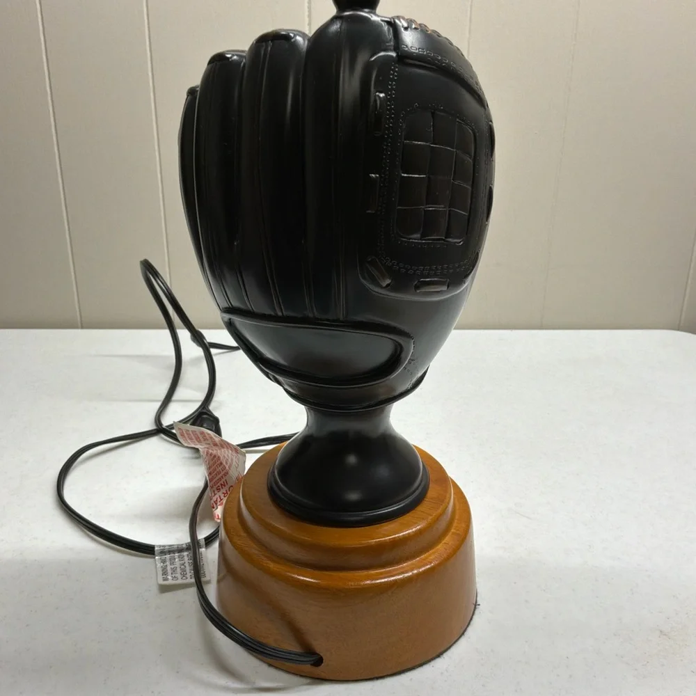 Pottery Barn Teen Baseball Glove Table Lamp - Picture 2 of 9